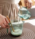 Large Plastic Measuring Cups | Measuring in ML, Oz & Cups | Kitchen Essentials for Cooking & Baking - Image 2