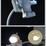 Astronaut Mounted lamp